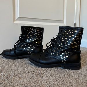 Qupid Boots | Black and Gold